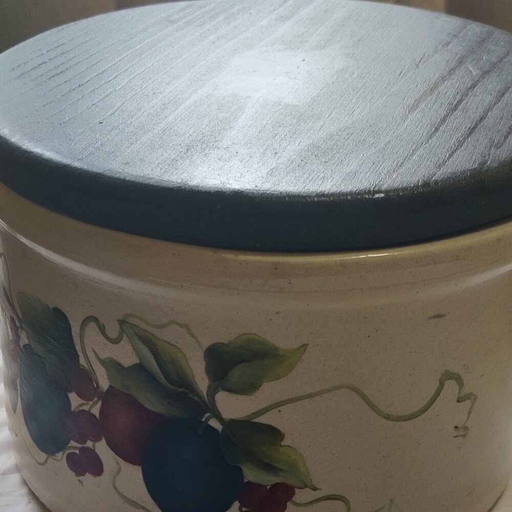 Robinson Rasboten Large Canister with Lid, #23 sz. decorated with Plums & Leaves